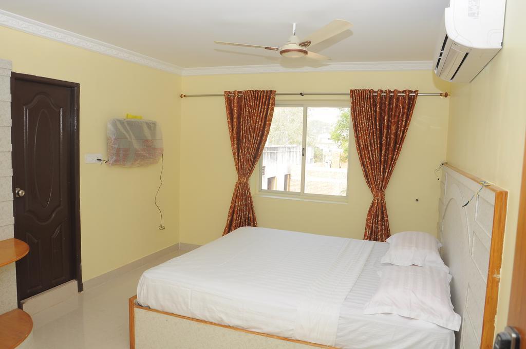 Hariharan Residency - Poonamallee Hotel Chennai Exterior photo